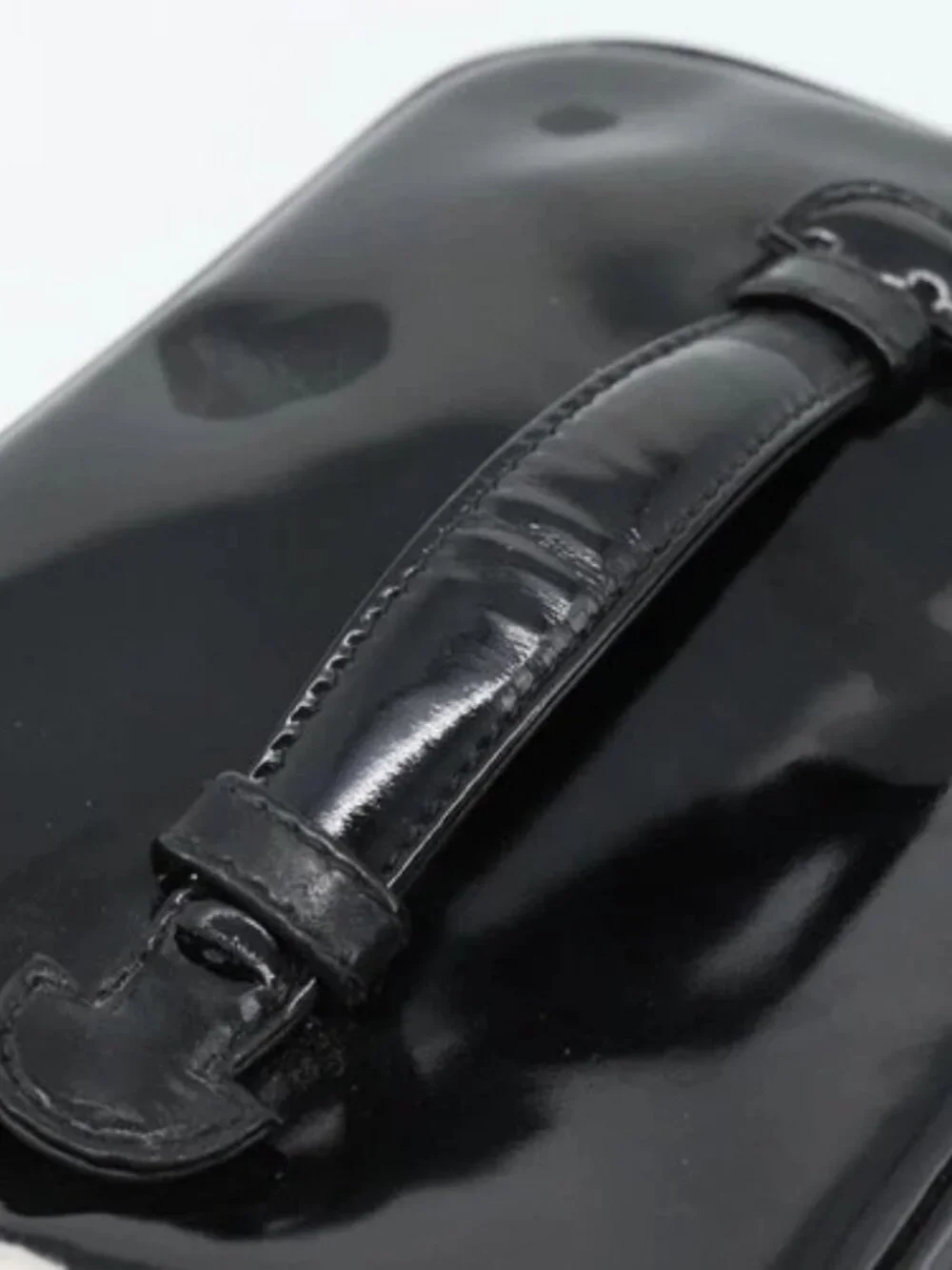 CHANEL brand	chanel color	black
